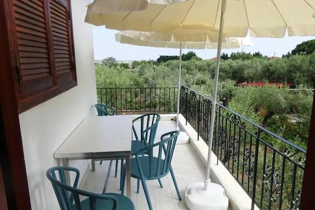 Large Home Near Potamos Beach Epanomi