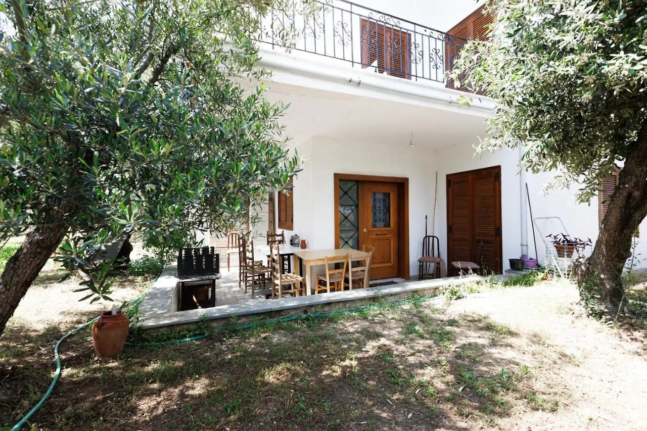 Large Home Near Potamos Beach Epanomi Apartment