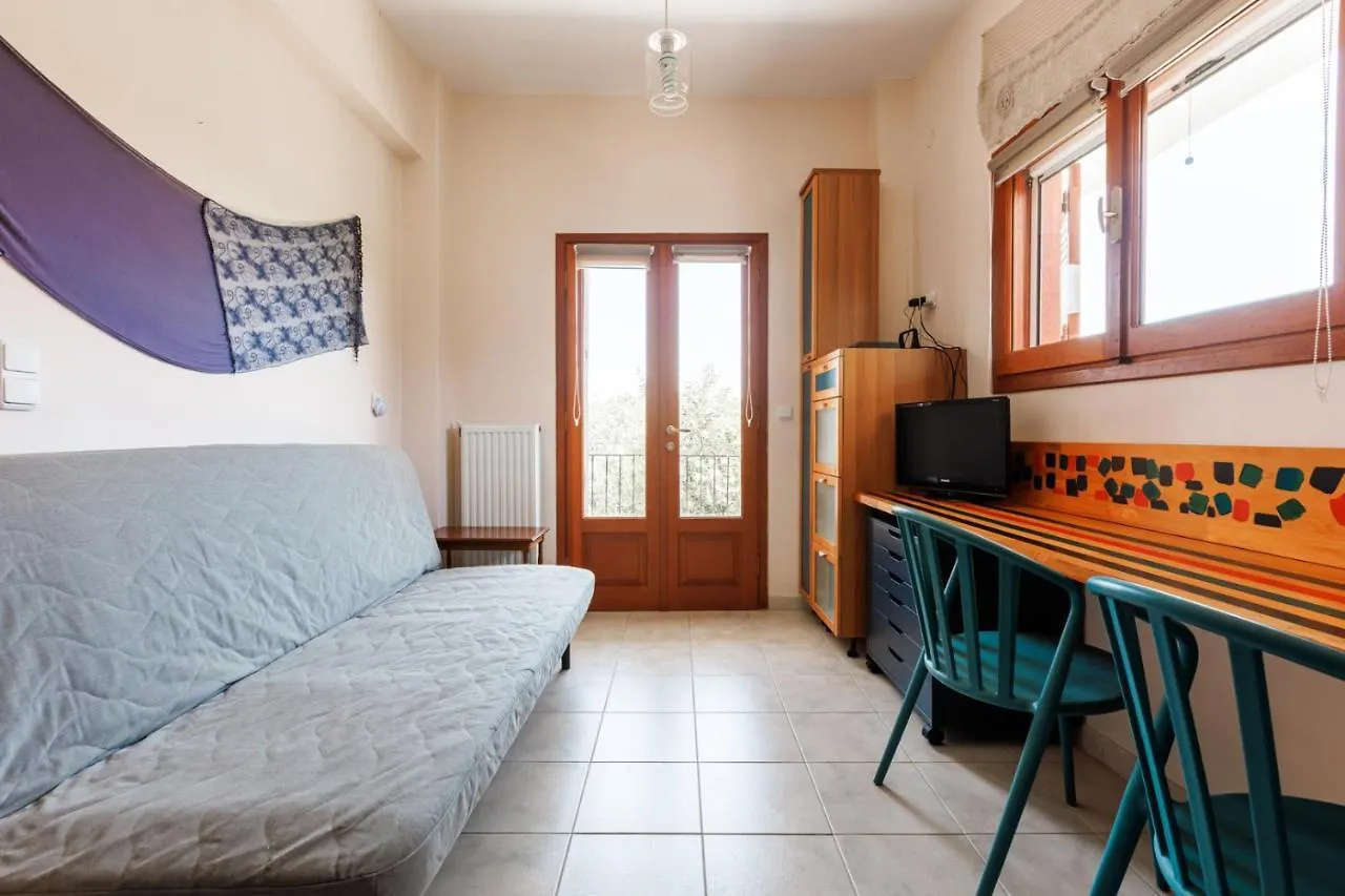 Large Home Near Potamos Beach Epanomi